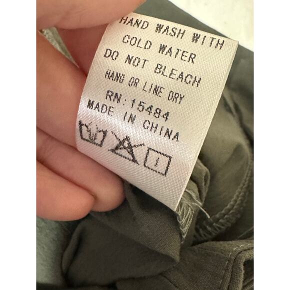 Blush BJ olive green pleated cropped pants size Large - Picture 5 of 12